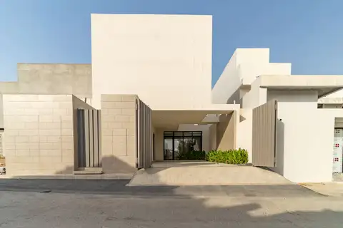 فيلا للبيع في حي النرجس، الرياض بمساحة 330 م²